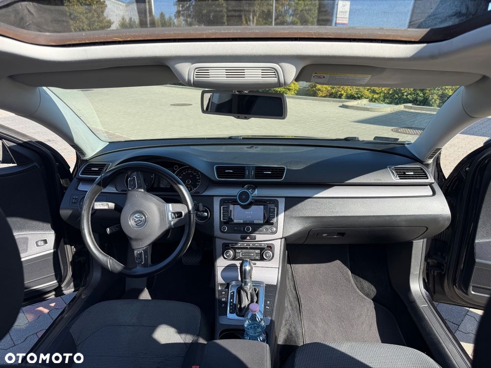 Volkswagen Passat 1.8 TSI Comfortline DSG - 2