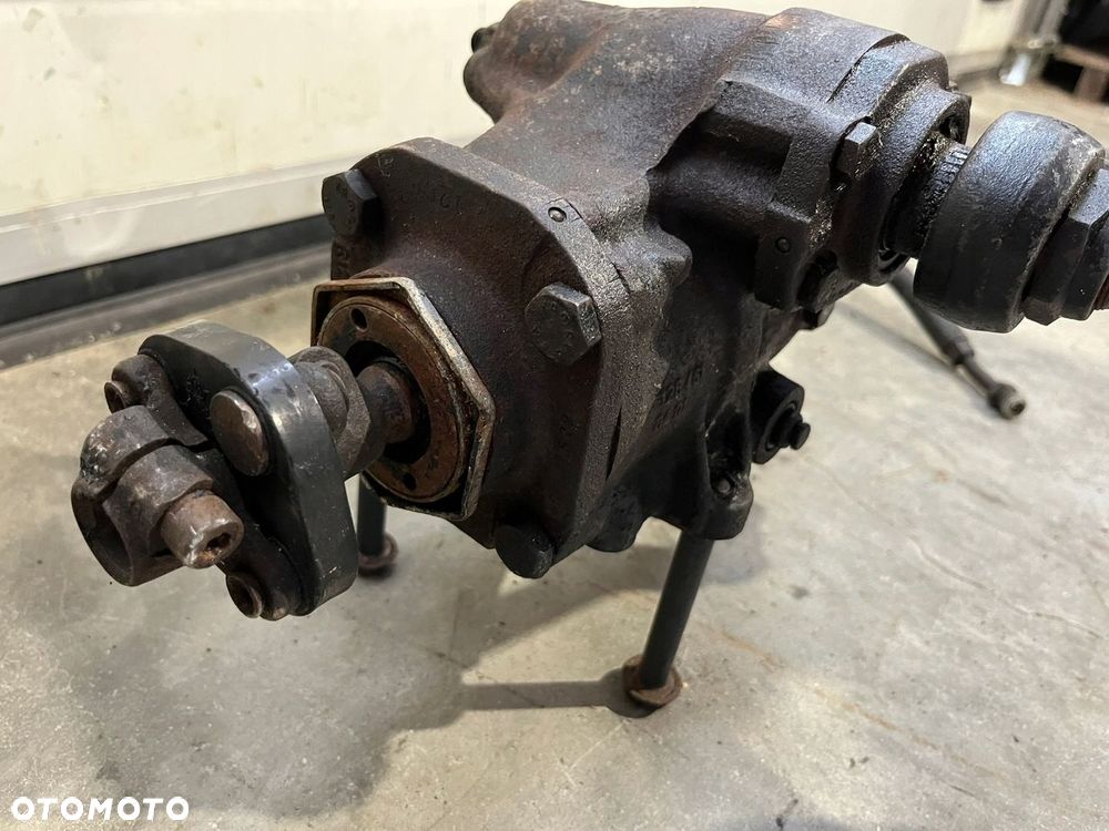 PRZEKŁADNIA KIEROWNICZA MERCEDES W126 1264610401 - 6