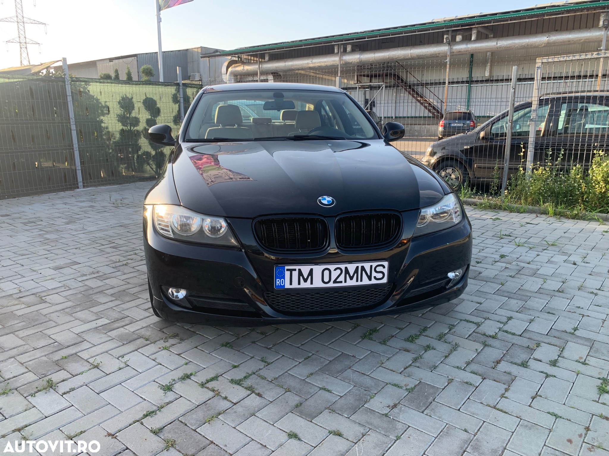 BMW Seria 3 318i - 15
