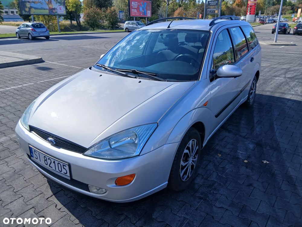 Ford Focus 2001 photo 2