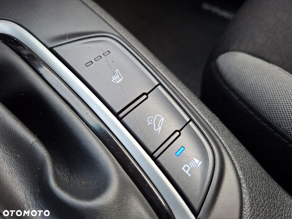 Hyundai Kona - 30