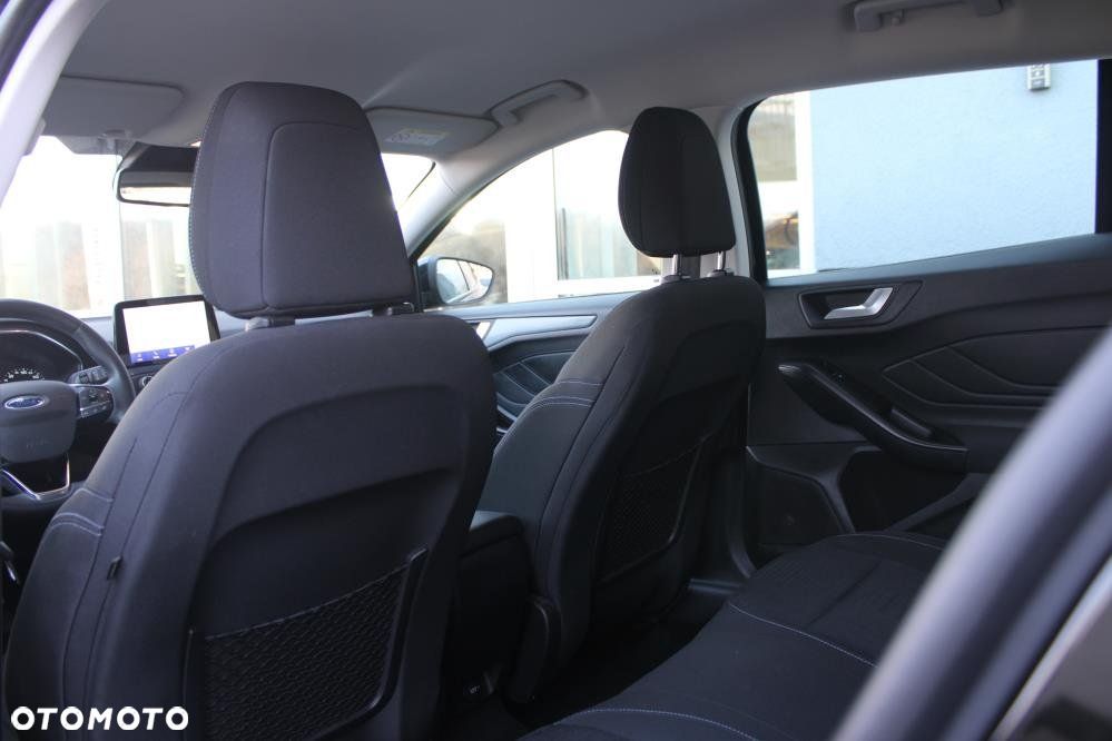 Ford Focus - 11