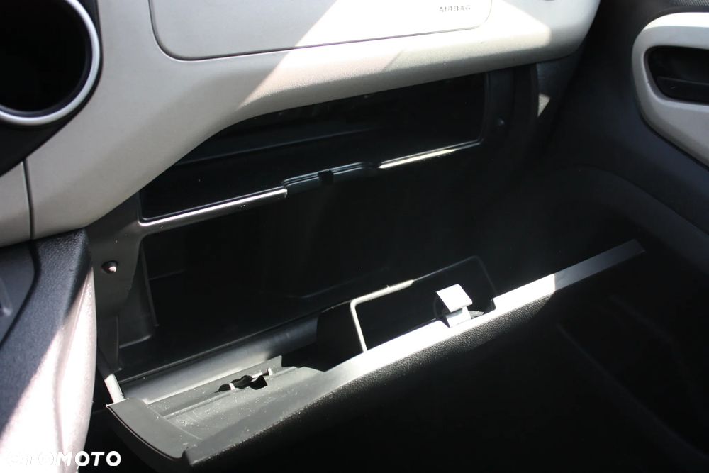 Peugeot Partner 1.6 BlueHDi Active - 19