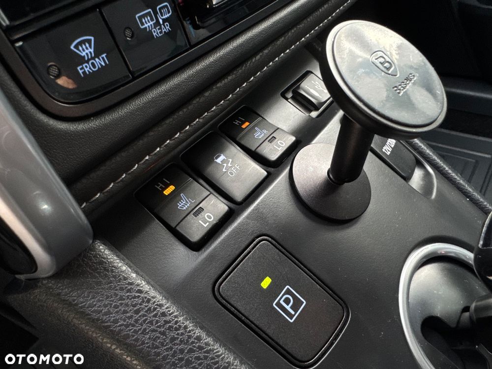 Toyota Auris Hybrid 135 Premium - 18