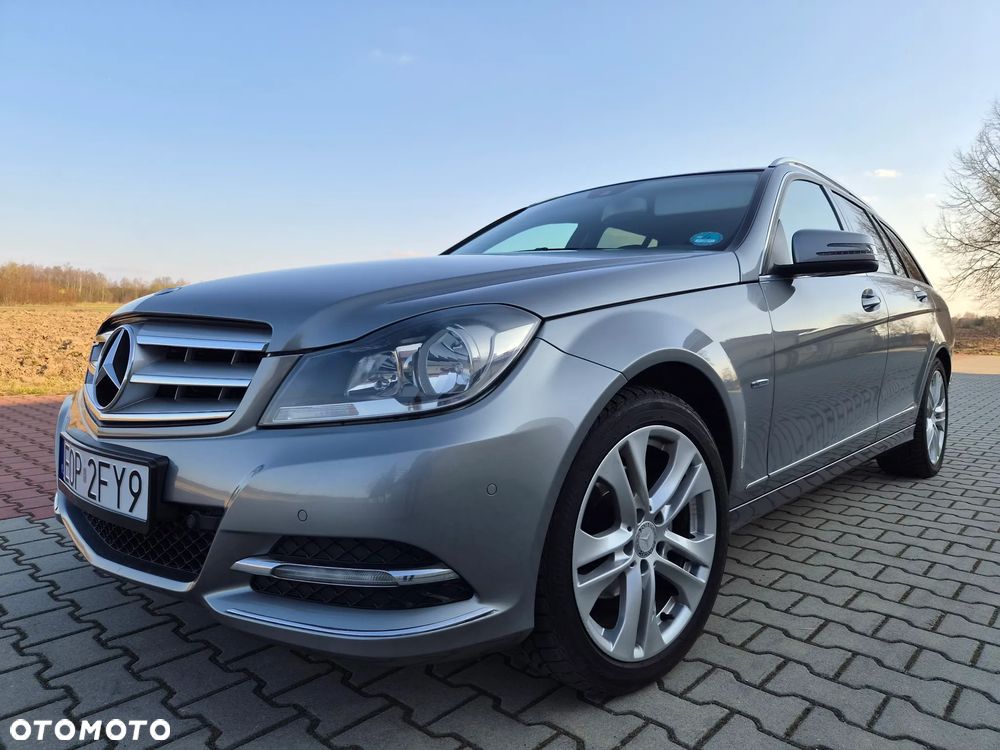 Mercedes-Benz Klasa C 180 BlueEFFICIENCY Avantgarde - 10