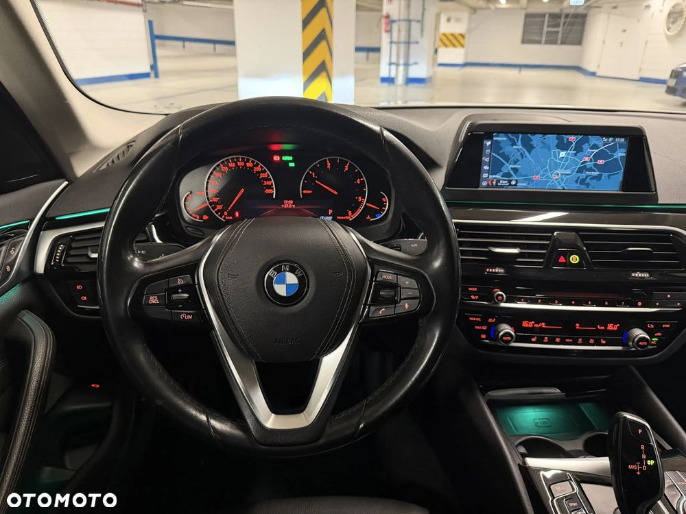 BMW Seria 5 - 24