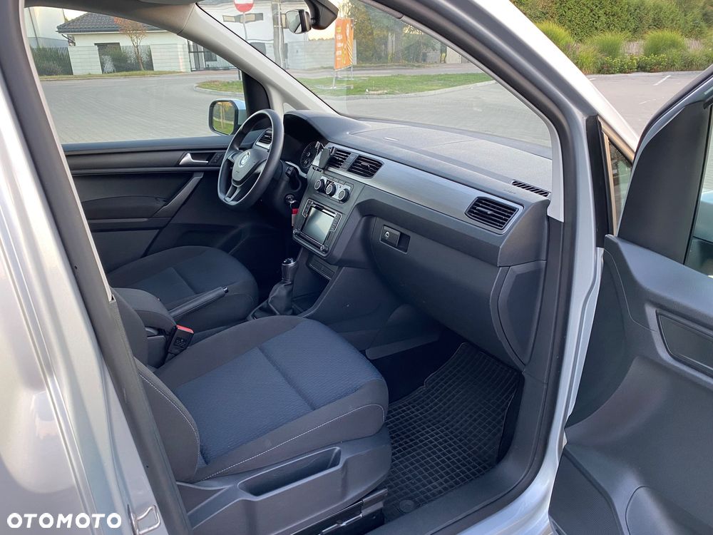 Volkswagen Caddy - 10