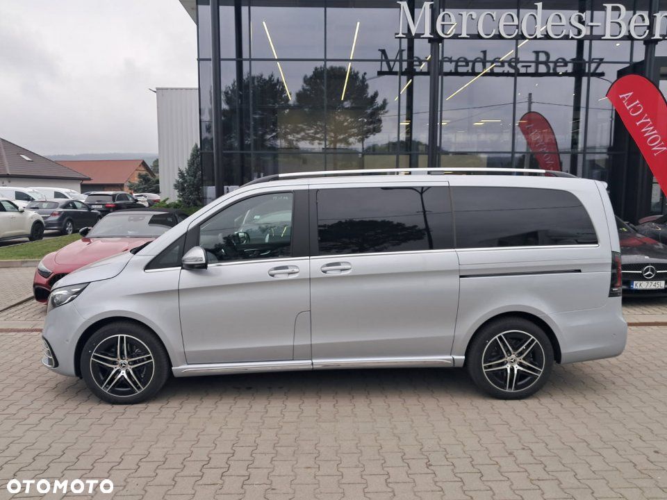 Mercedes-Benz Klasa V - 2