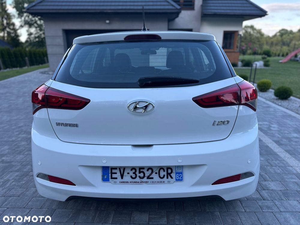 Hyundai i20 - 18