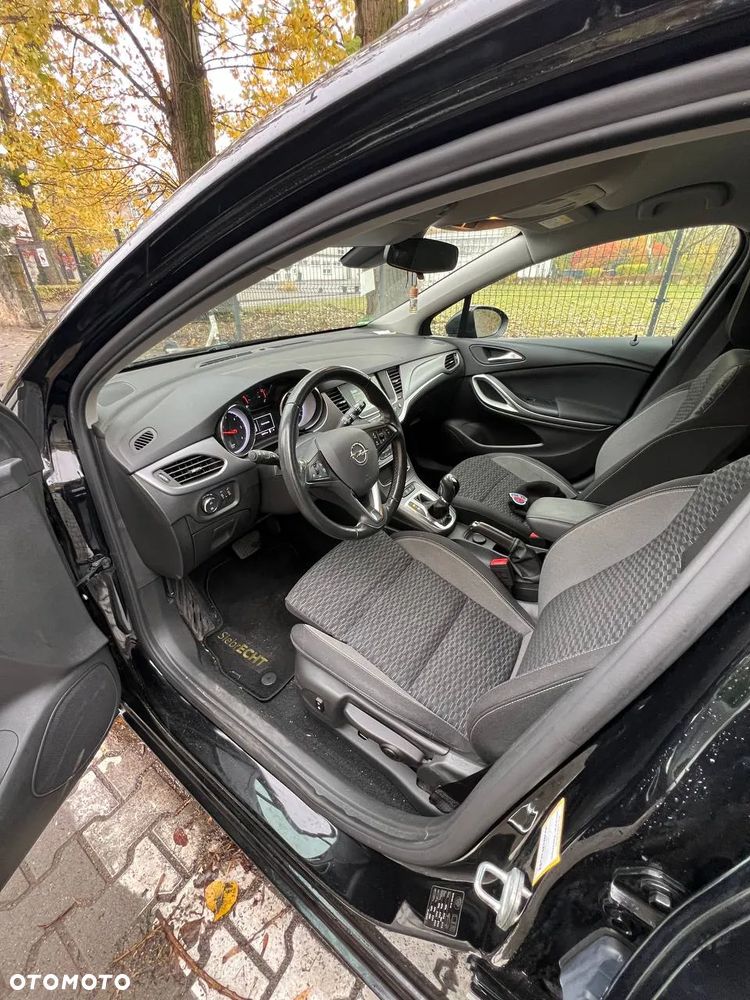 Opel Astra 1.5 D Start/Stop Sports Tourer Automatik Business Edition - 4