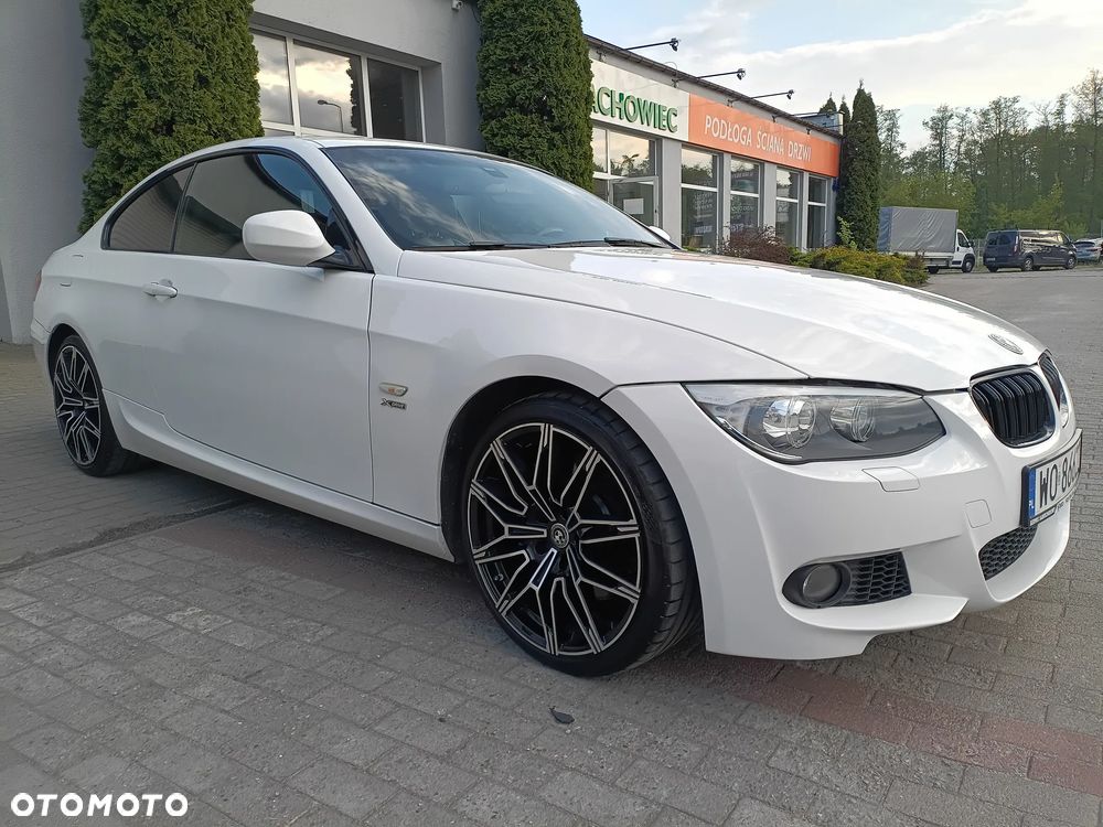 BMW Seria 3 335i xDrive M Sport Edition - 1
