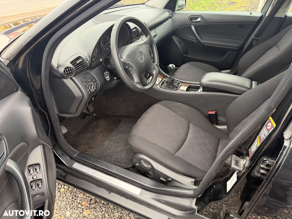 Mercedes-Benz C 180 Kompressor Classic Sport Edition - 4