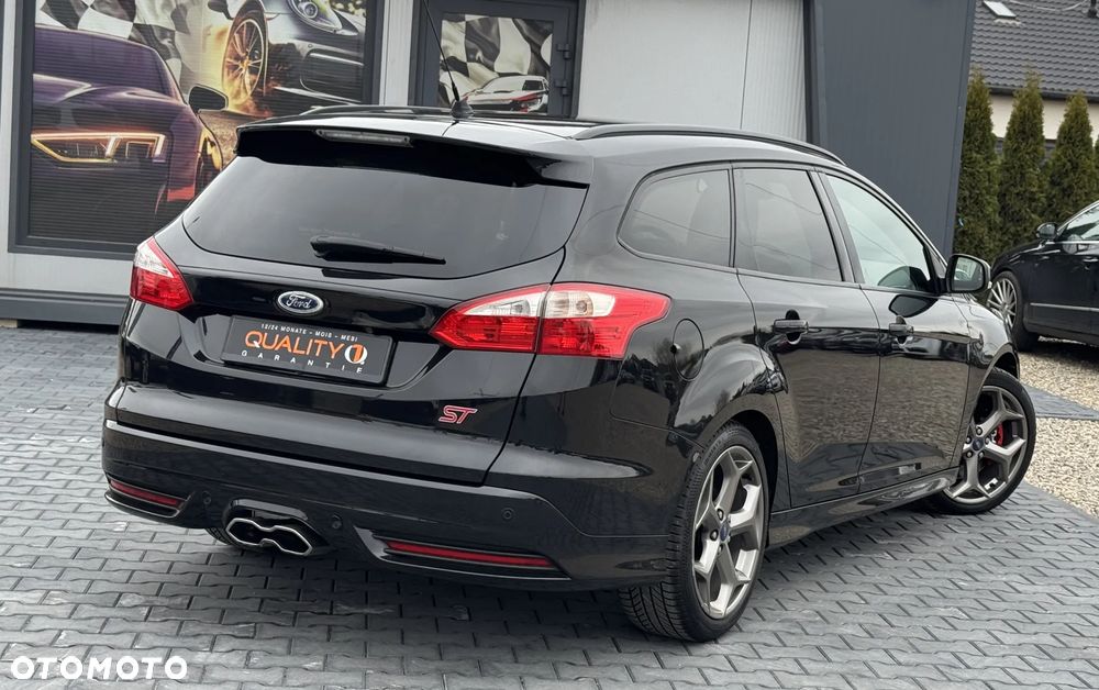 Ford Focus SW 2.0 EcoBoost ST Leather Sport Pack - 8