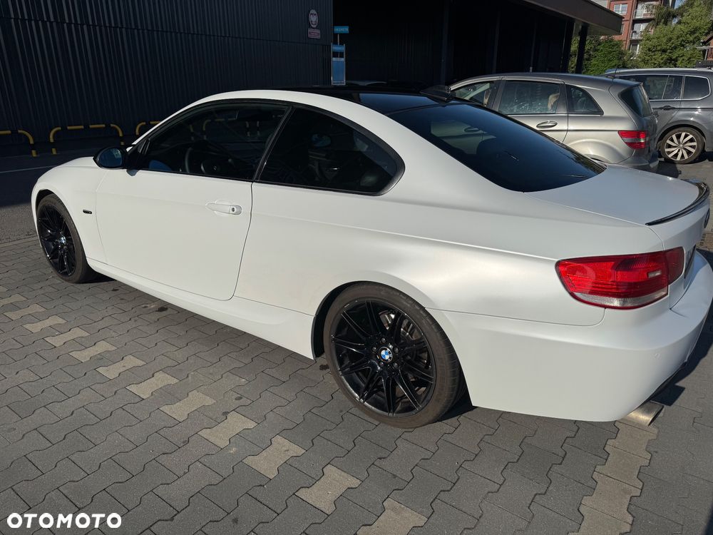 BMW Seria 3 320i - 8