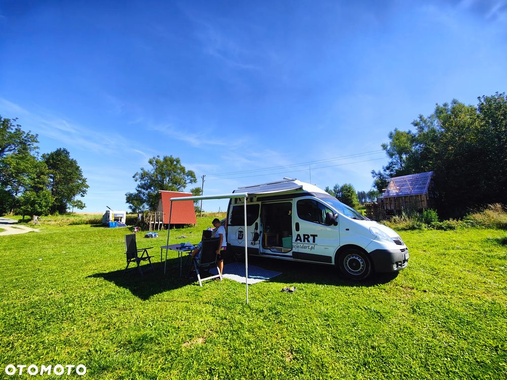 Opel Vivaro - 10