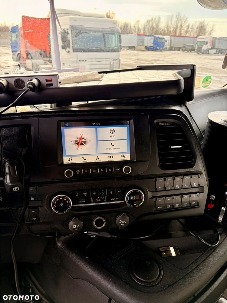 Ford F-MAX - 5