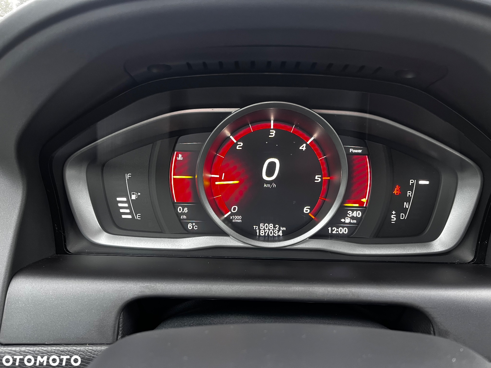 Volvo XC 60 D3 Drive-E Momentum - 36