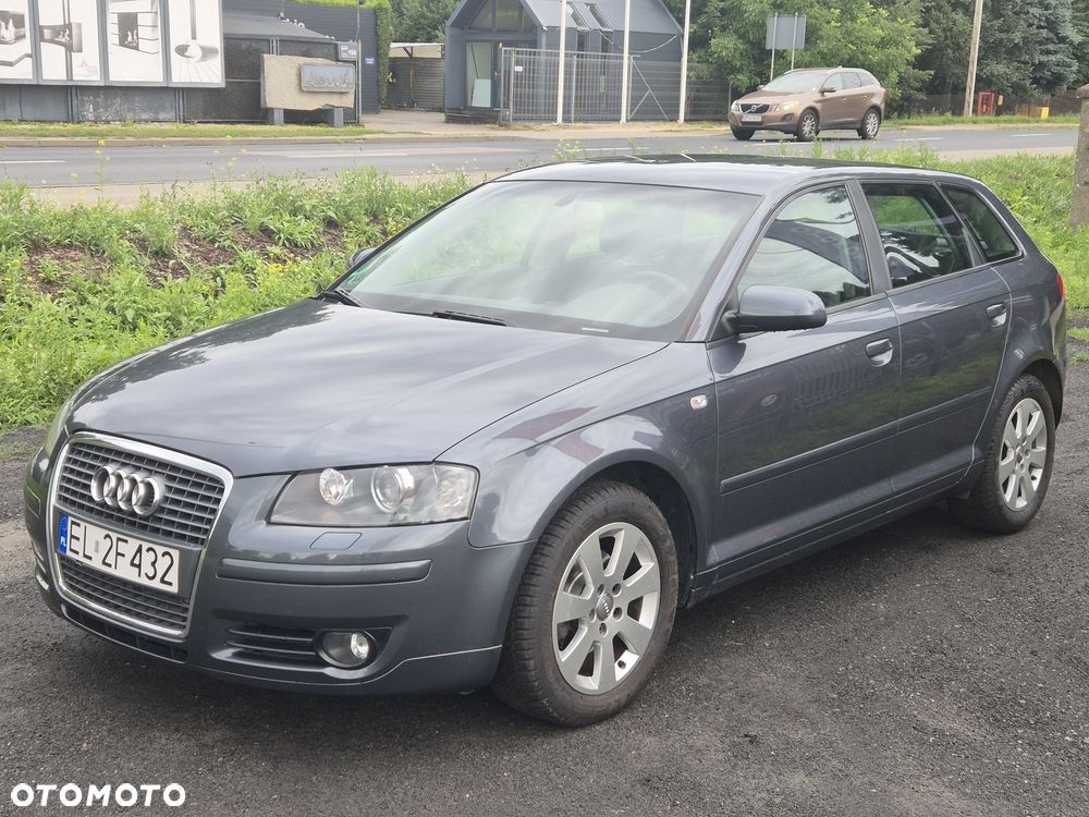 Audi A3 Sportback - 1
