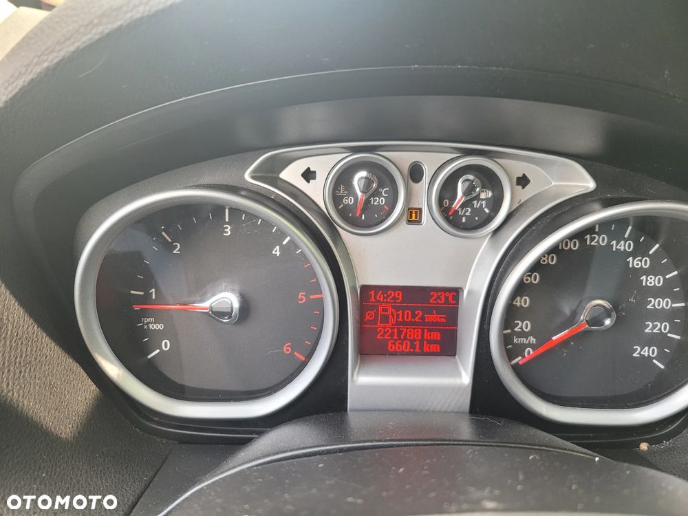 Ford Kuga 2.0 TDCi 4x4 Trend - 13