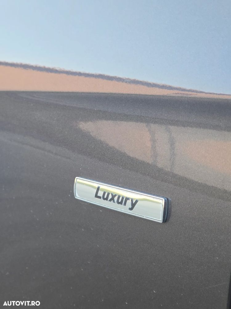 BMW Seria 3 320d Aut. Luxury Line - 13