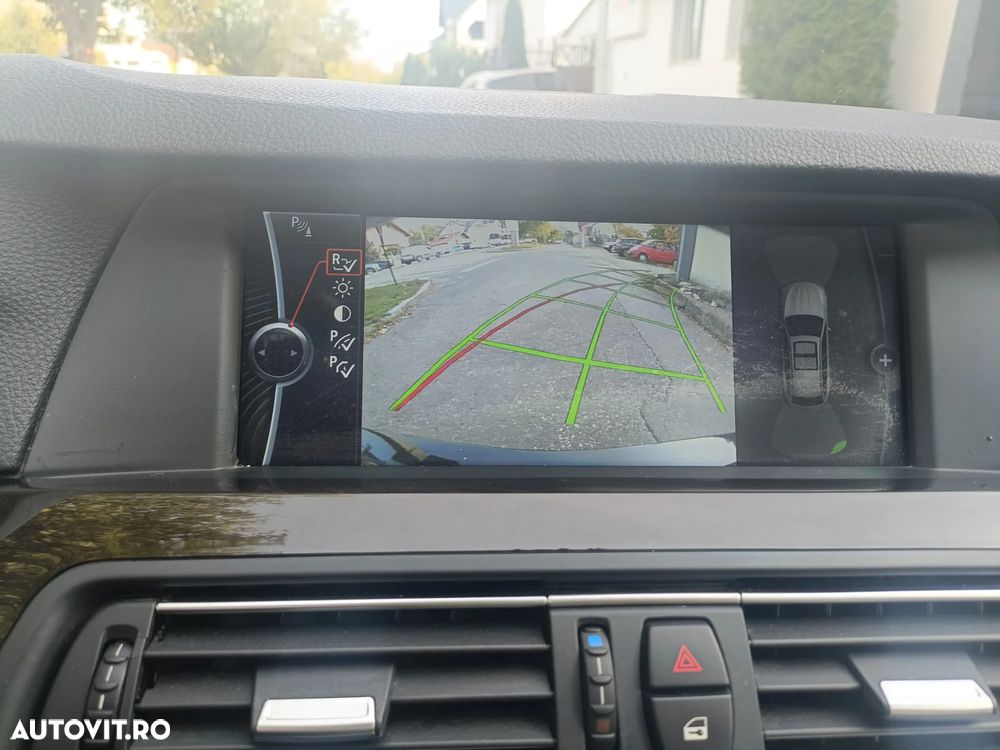 BMW Seria 5 520d Touring Sport-Aut. - 22