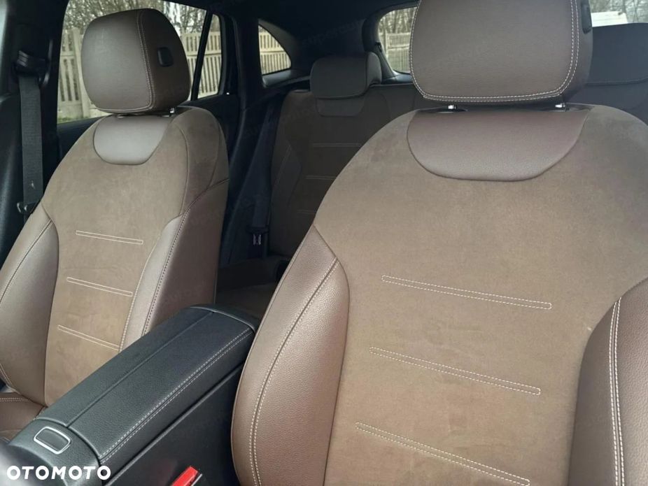 Mercedes-Benz GLA 200 AMG Line - 8