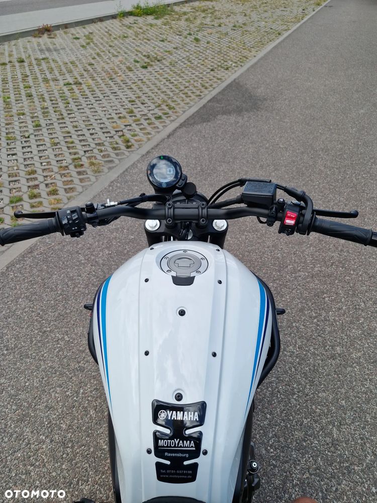 Yamaha XSR - 27