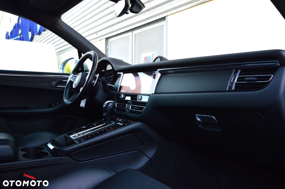 Porsche Macan Standard - 20