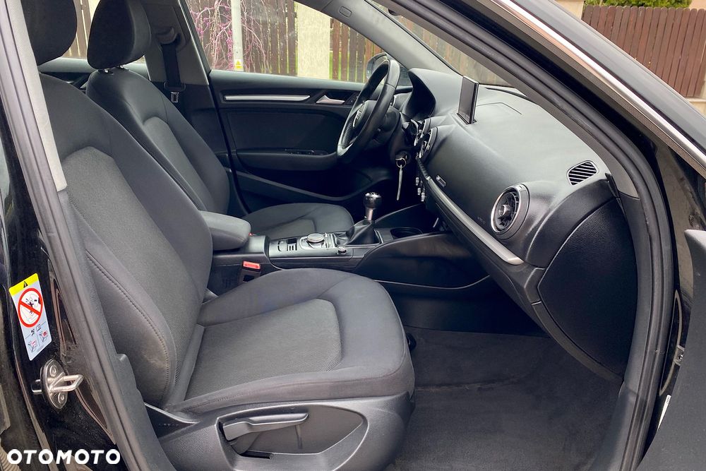 Audi A3 Sportback 1.5 TFSI cylinder on demand design - 27