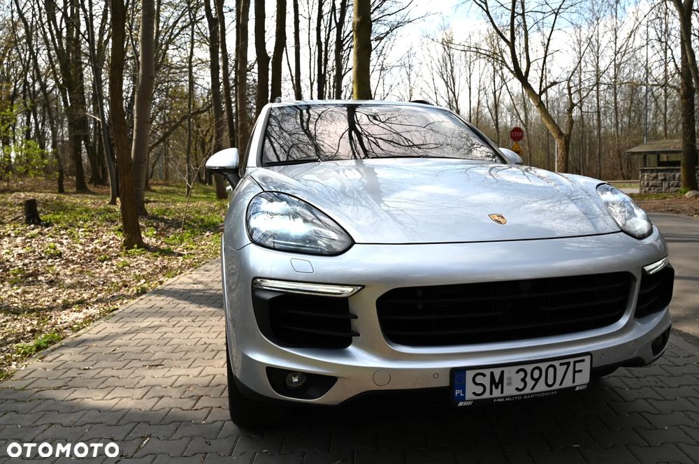 Porsche Cayenne - 21