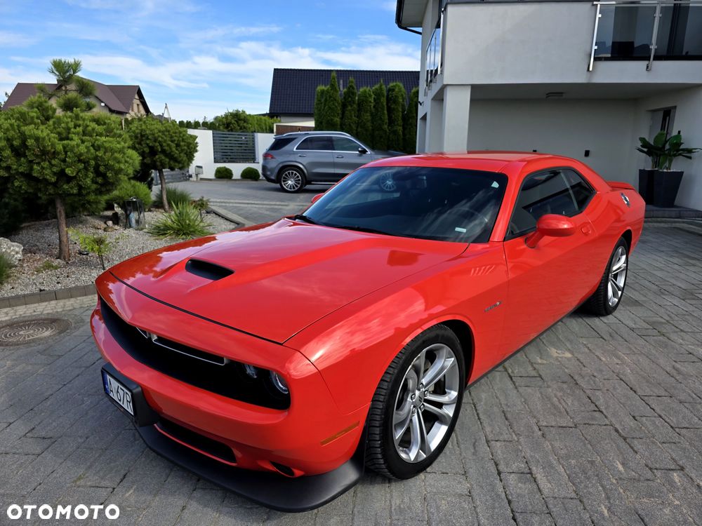 Dodge Challenger - 28