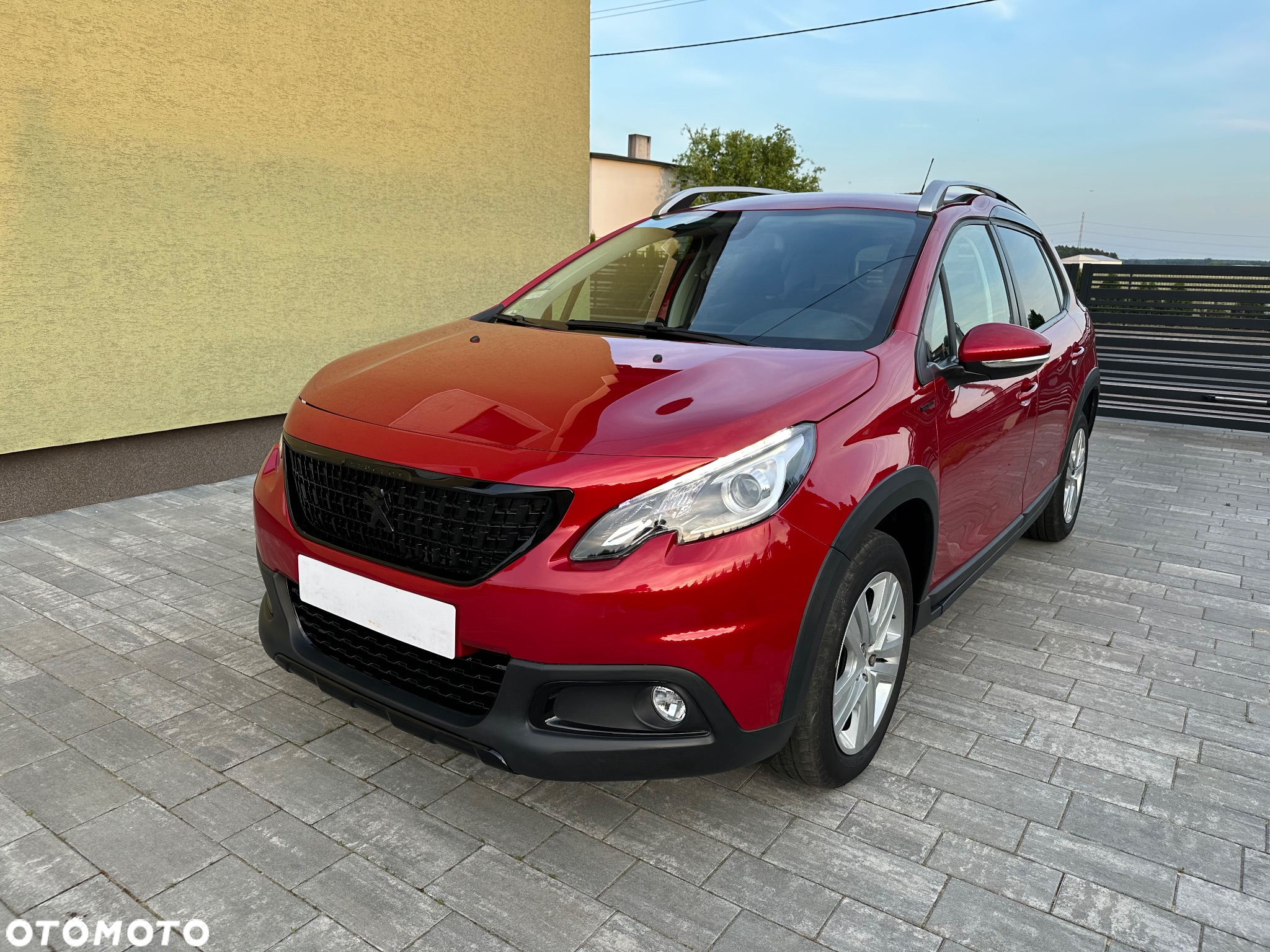 Peugeot 2008 1.2 Pure Tech GPF Signature S&S EAT6 - 3