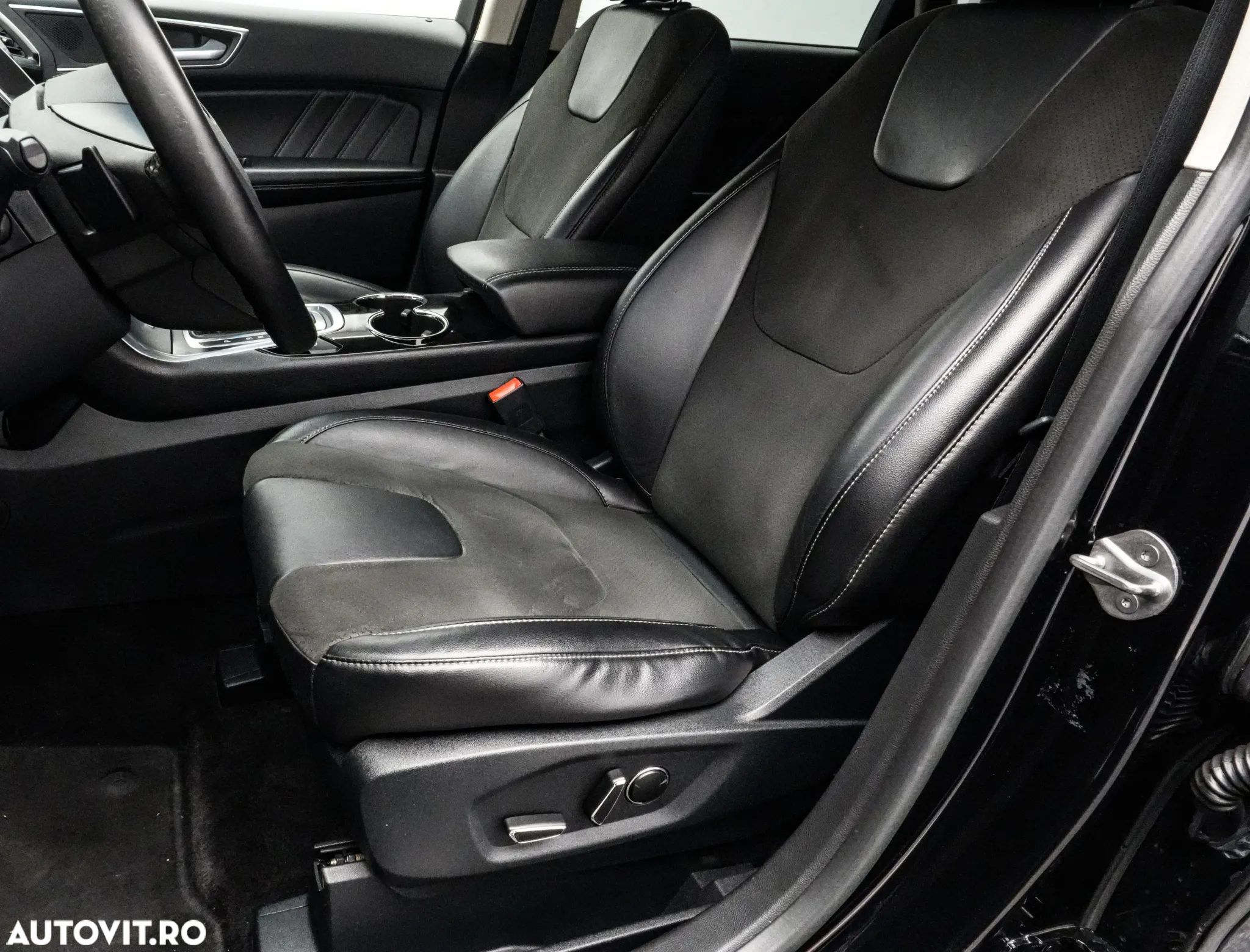 Ford Edge 2.0 TDCi Powershift Sport - 12