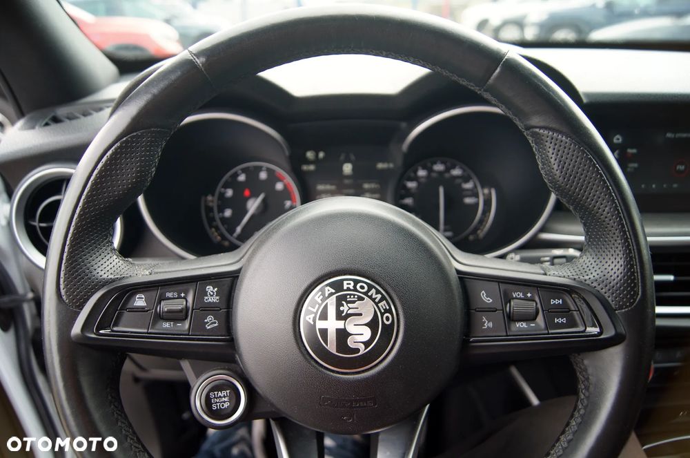 Alfa Romeo Stelvio 2.0 Turbo 16V AT8-Q4 Ti - 20