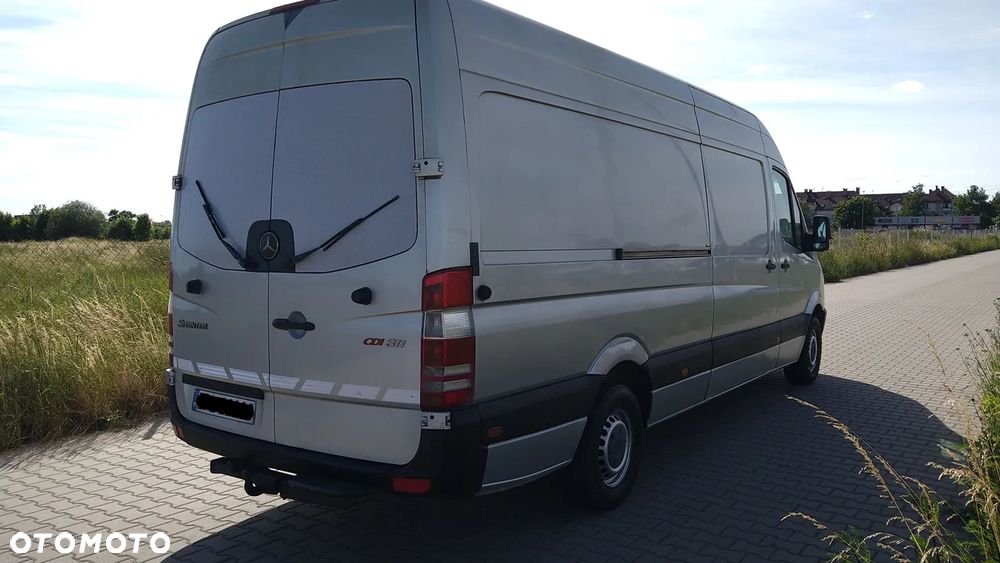 Mercedes-Benz sprinter - 3