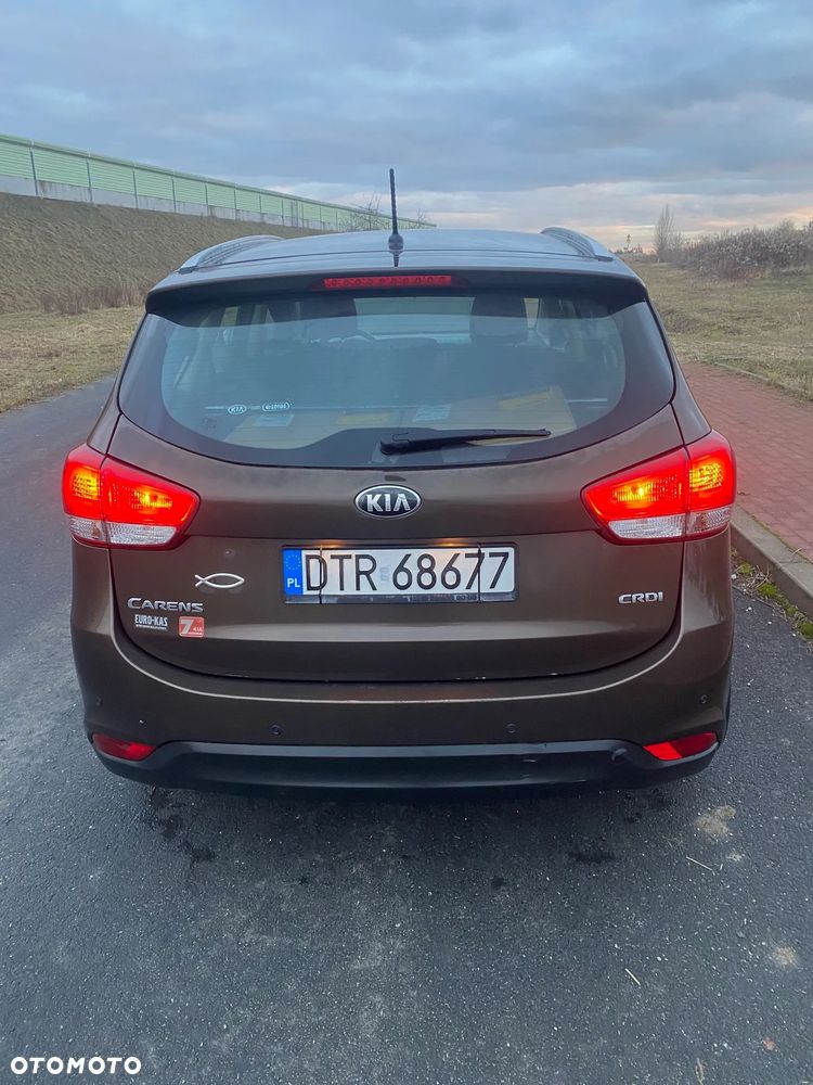 Kia Carens 1.7 CRDi L 7os - 3