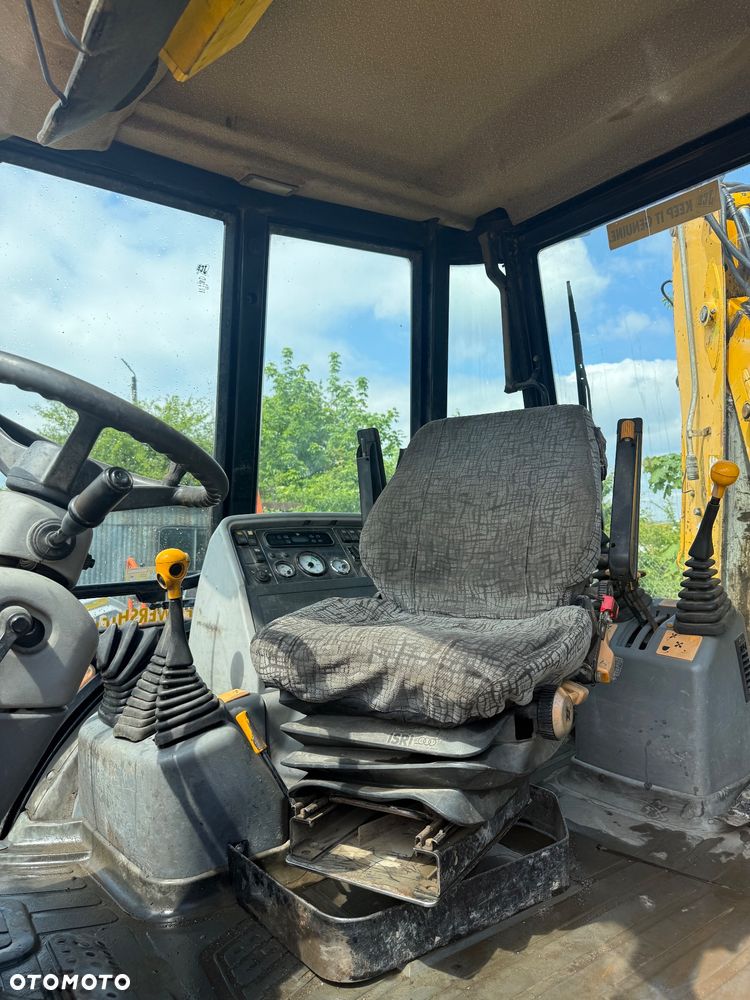 JCB 4CX 4x4x4 SUPER STAN tylko 7900 mth od 1 własciciela - 16