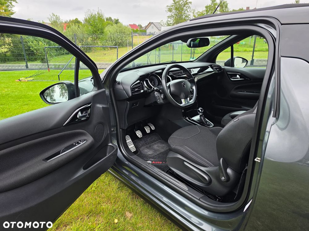 Citroën DS3 VTi 120 SoChic - 23