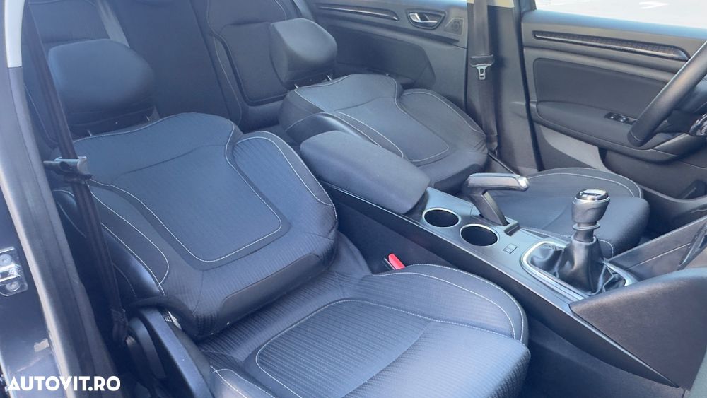 Renault Megane ENERGY TCe 130 BUSINESS - 9