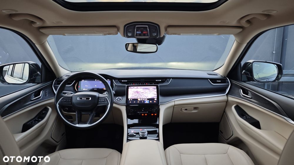 Jeep Grand Cherokee - 18