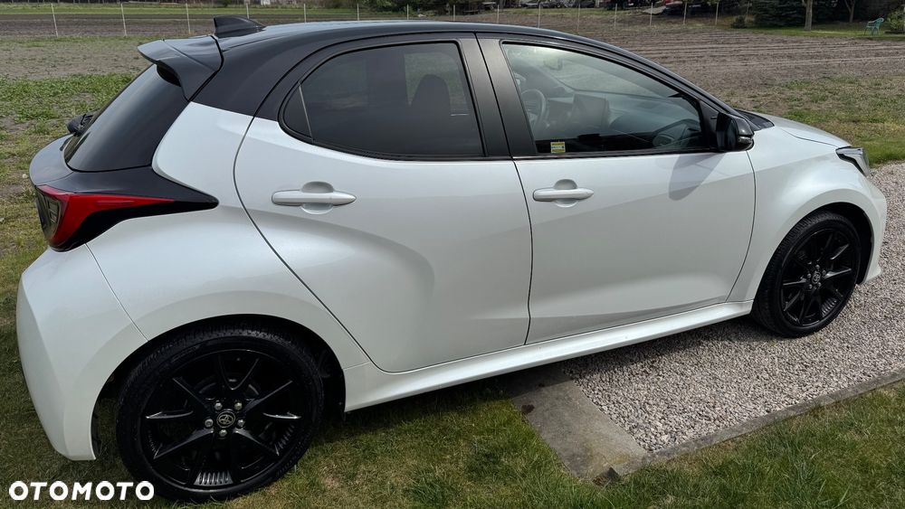 Toyota Yaris - 2