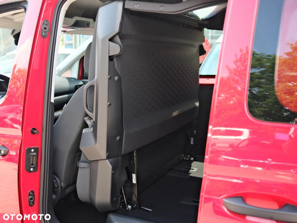 Ford Transit Connect - 18