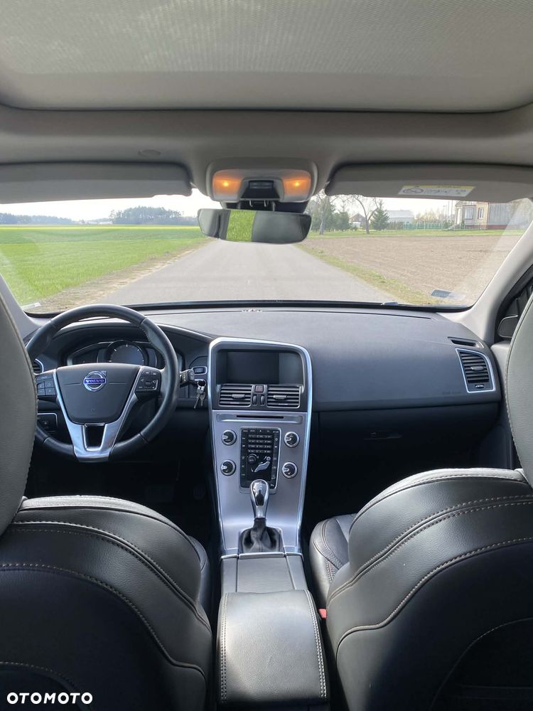 Volvo XC 60 D4 AWD Summum - 9
