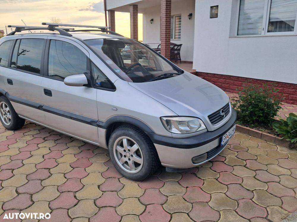 Opel Zafira 1.8 Executive - 2