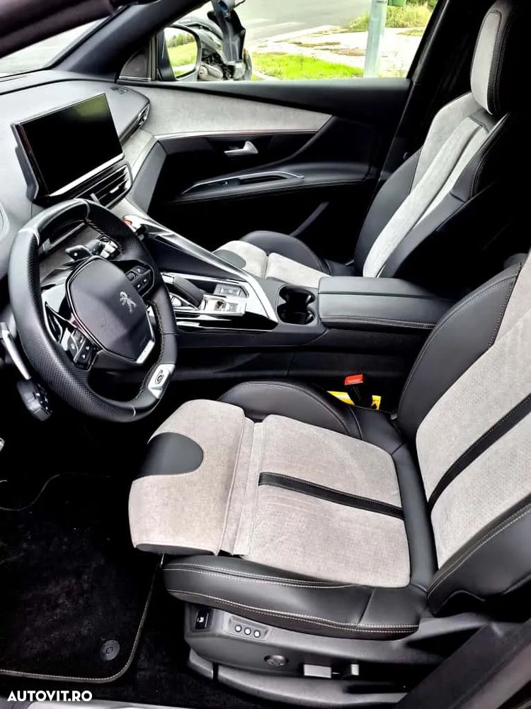 Peugeot 3008 Plug-In Hybrid 225 e-EAT8 GT - 11