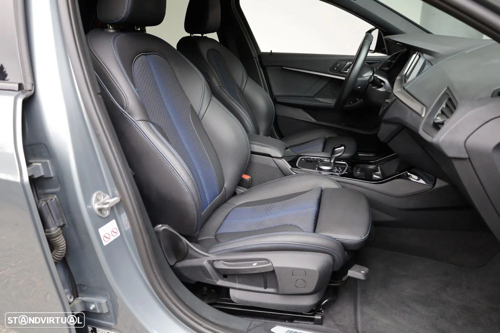 BMW 116 d Pack Desportivo M Auto - 45