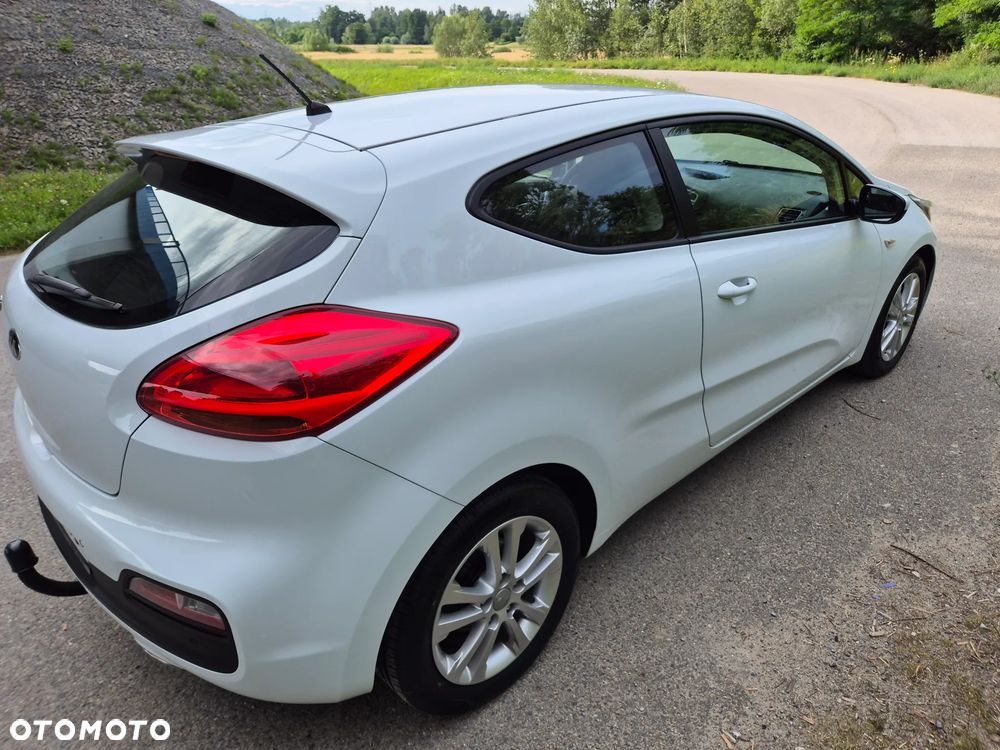 Kia ProCeed 1.6 GDI L - 16