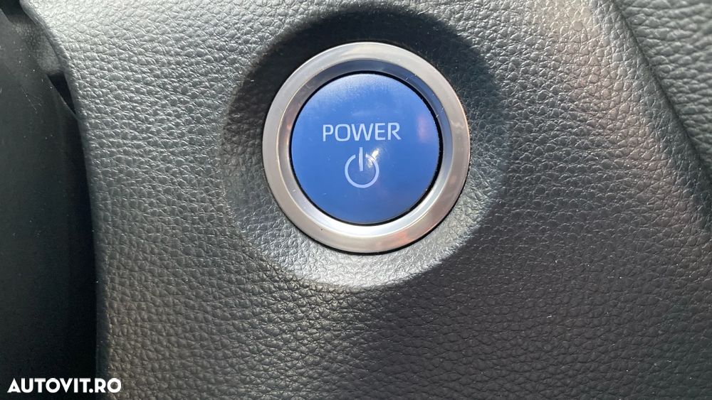 Toyota Corolla 1.8 HSD Business - 16