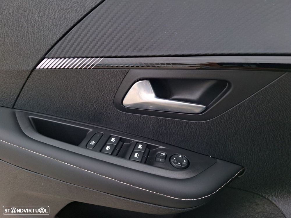 Peugeot e-208 50 kWh Allure - 23