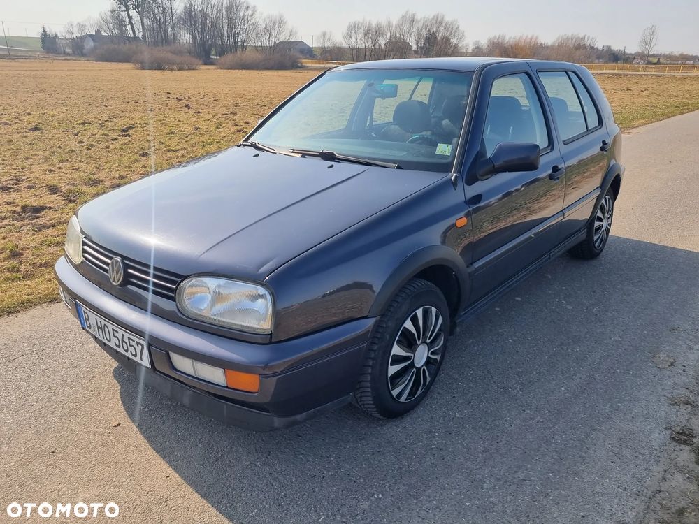 Volkswagen Golf 1.6 - 4